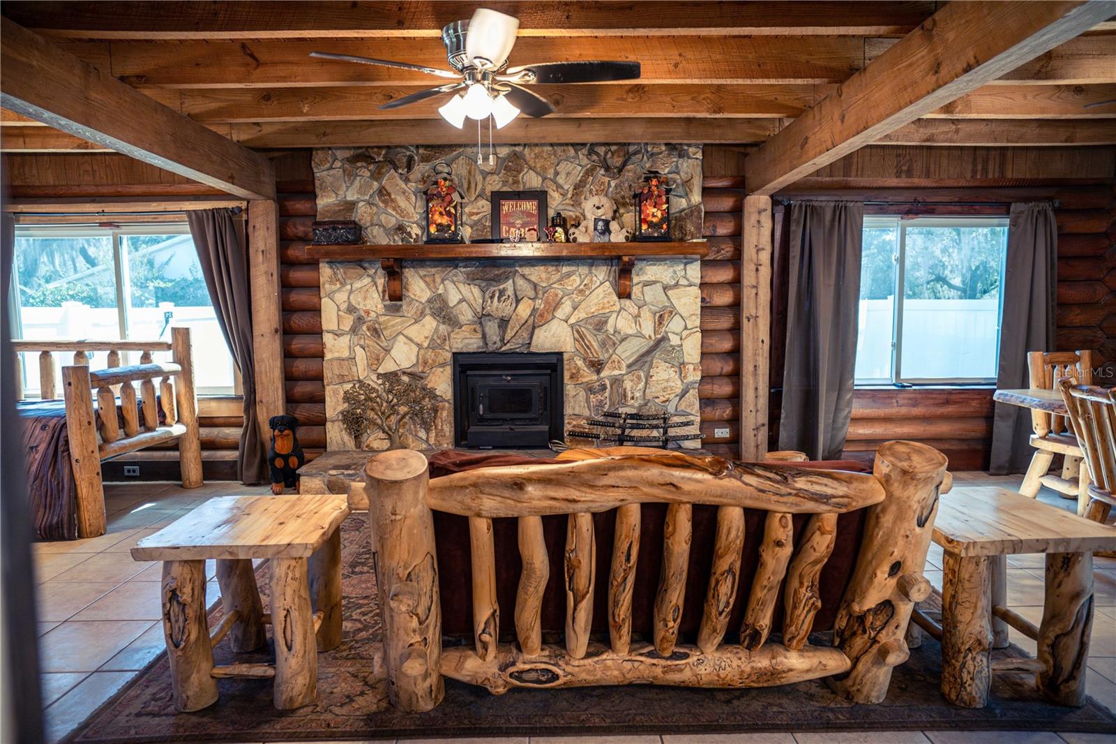 PLAZA SUB - Residential