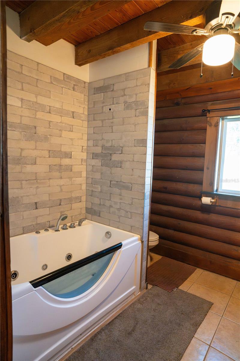 PLAZA SUB - Residential