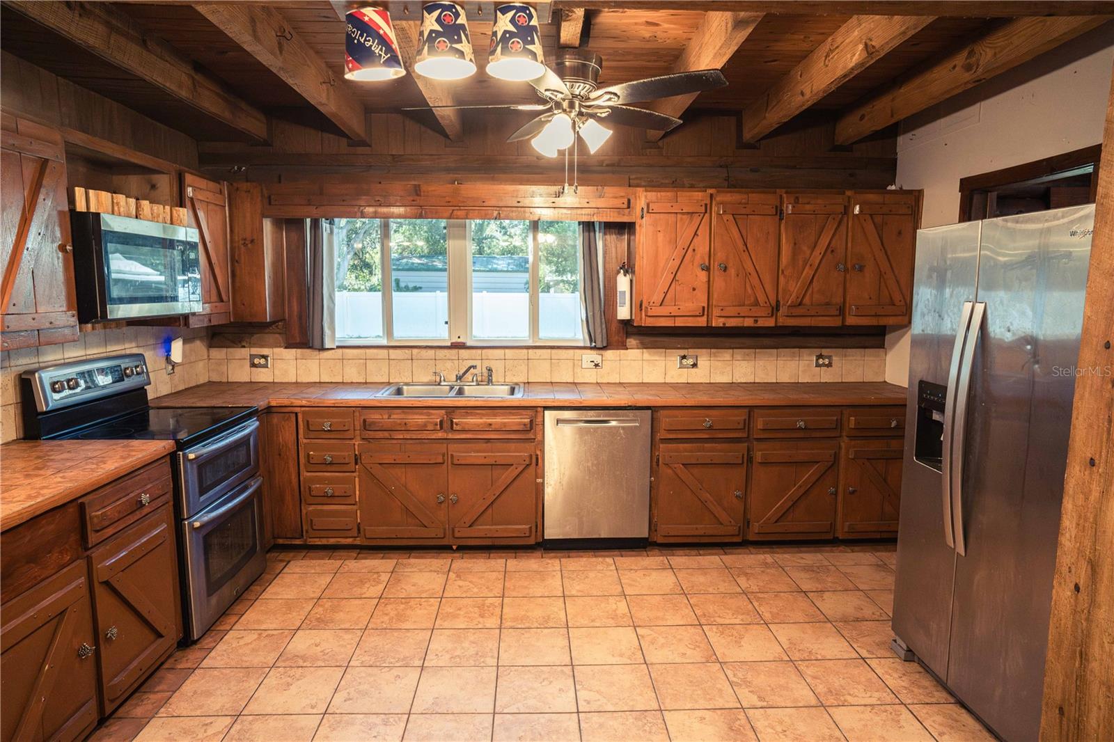 PLAZA SUB - Residential