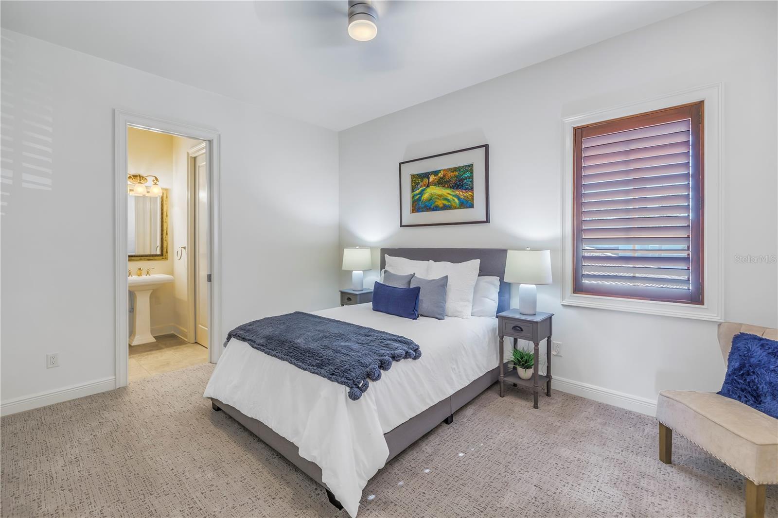 SUNSET SHORES - Residential