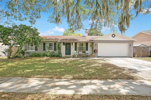 Photo of 3213 Burchfield Avenue, Orlando, FL 32812 (MLS # O6394881)