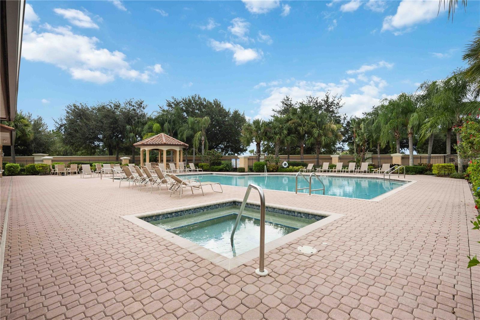 MIRAMAR LINKS AT LAKEWOOD RANCH - Residential