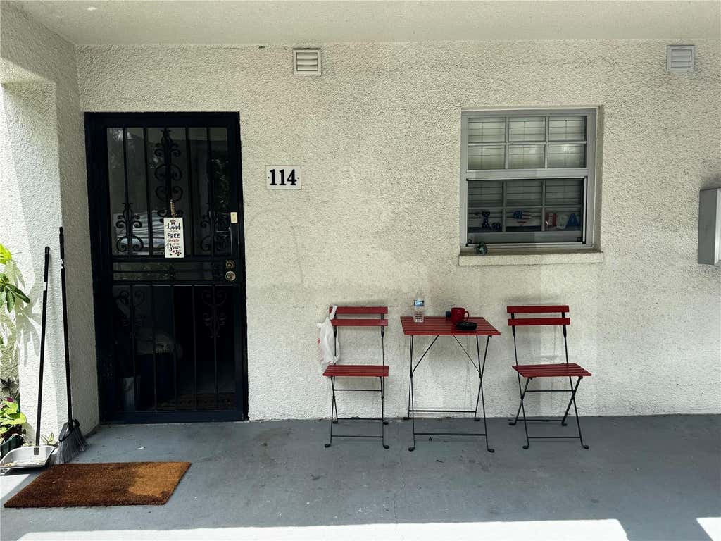 Photo of 706 Oakgrove Drive #114, Brandon, FL 33510 (MLS # TB8535788)