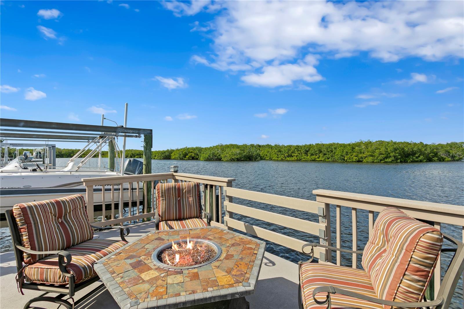 PELICAN ISLAND UNIT 3 - Residential Lease