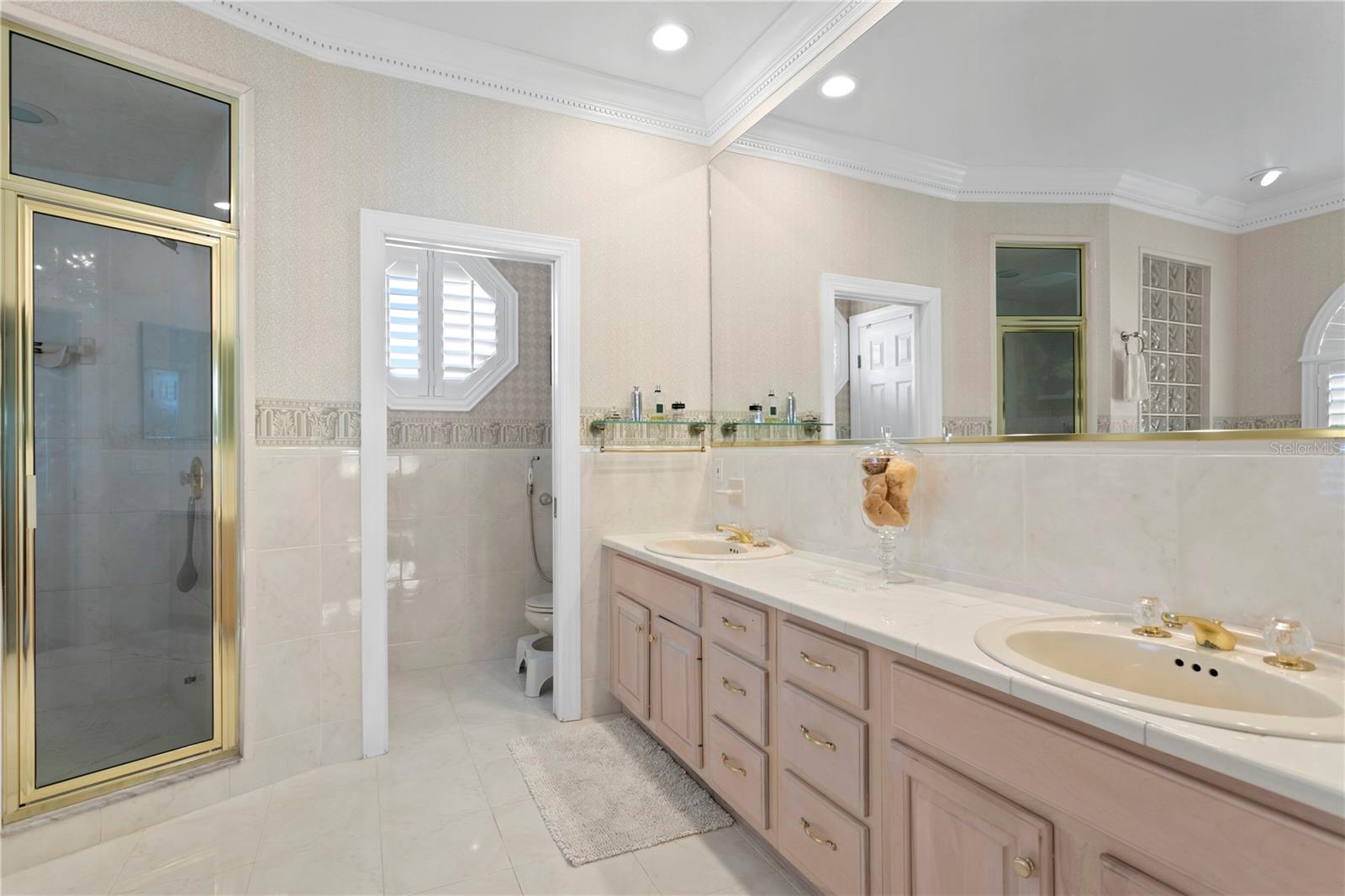 PELICAN ISLAND UNIT 3 - Residential Lease