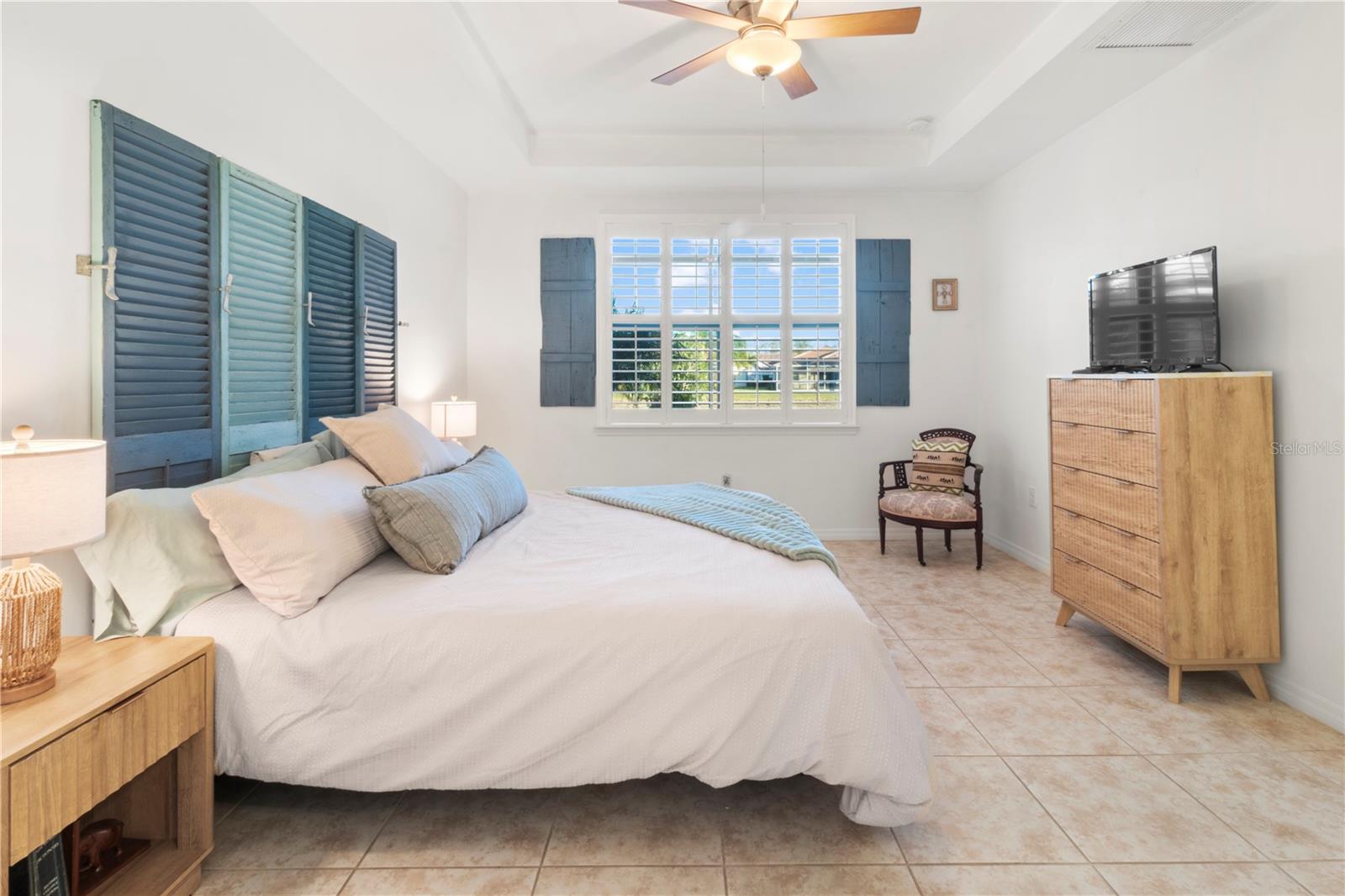 ISLANDWALK AT THE WEST VILLAGE - Residential