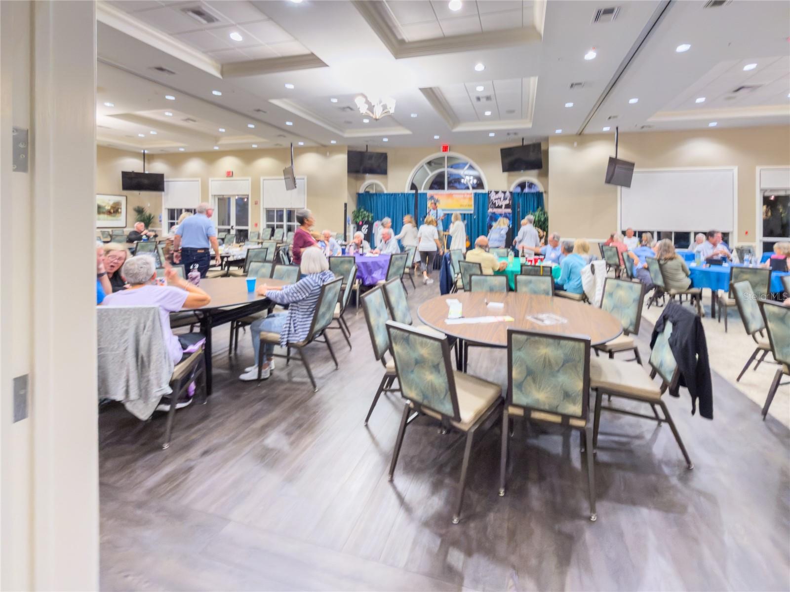 ISLANDWALK AT THE WEST VILLAGE - Residential