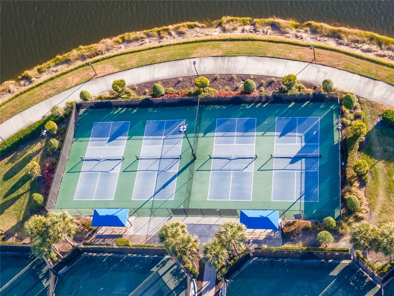 ISLANDWALK AT THE WEST VILLAGE - Residential