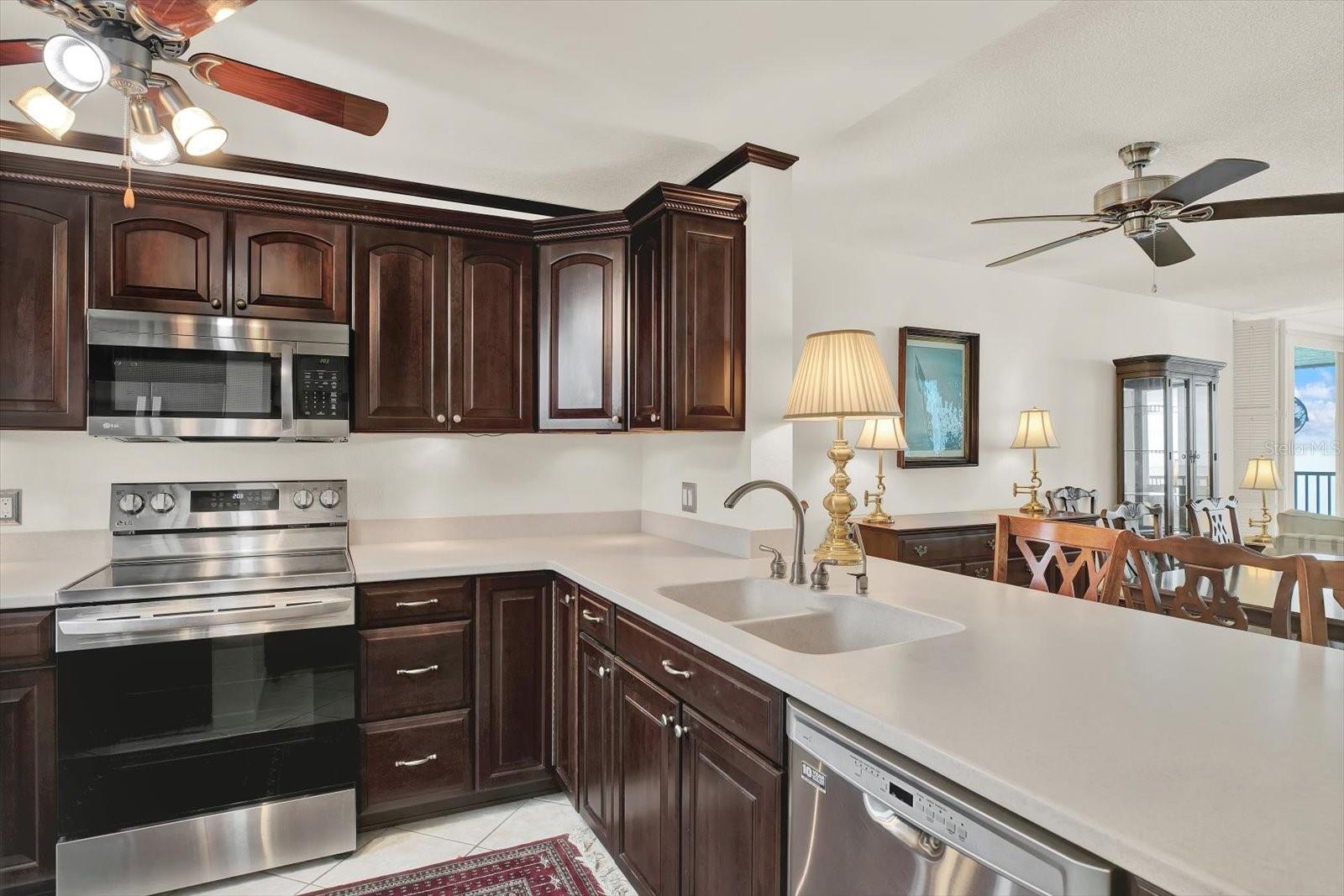 SHORE MARINER THE CONDO - Residential