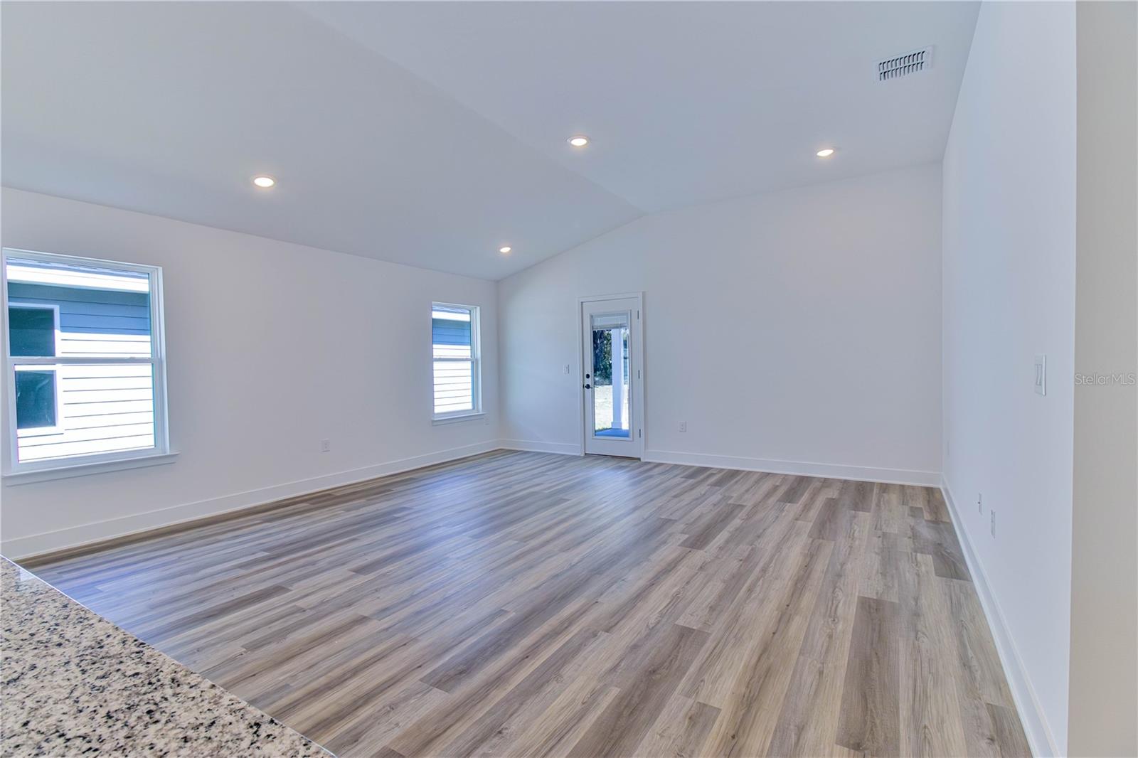 BRIARWOOD - Residential