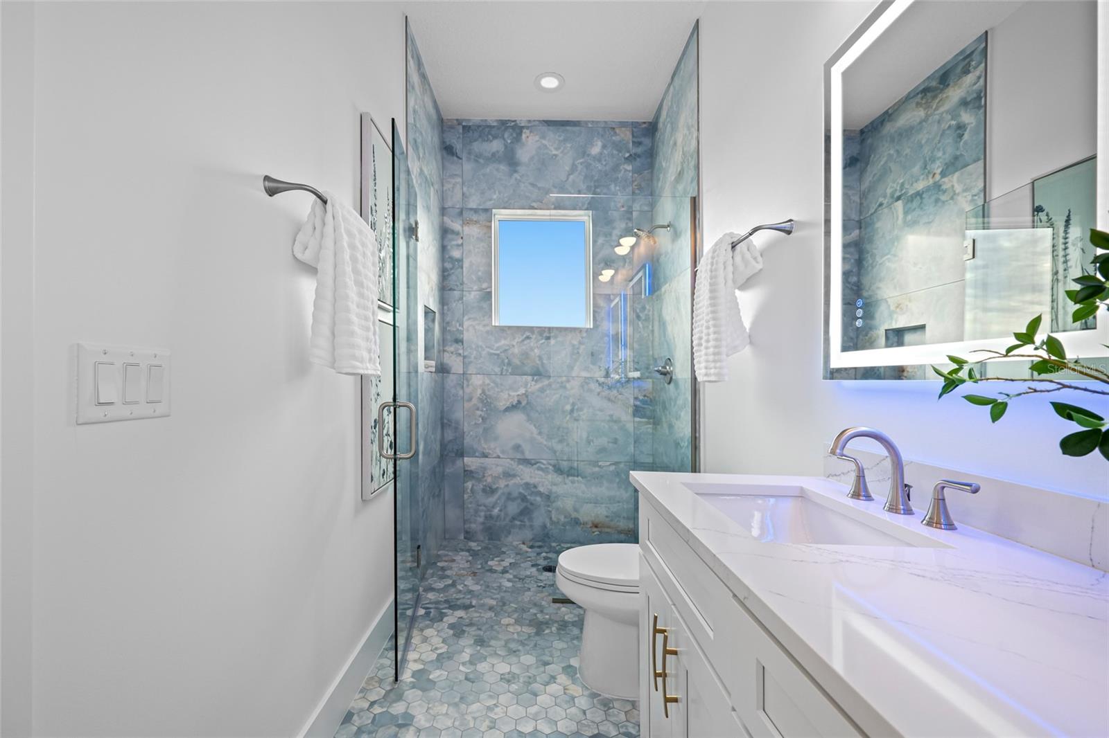 CRYSTAL ISLAND - Residential