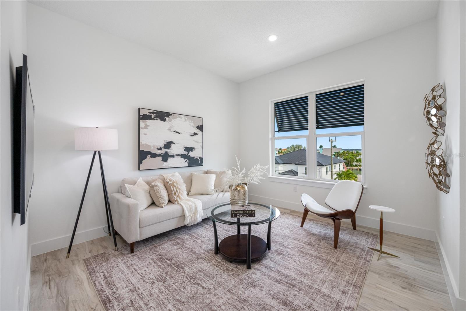 CRYSTAL ISLAND - Residential