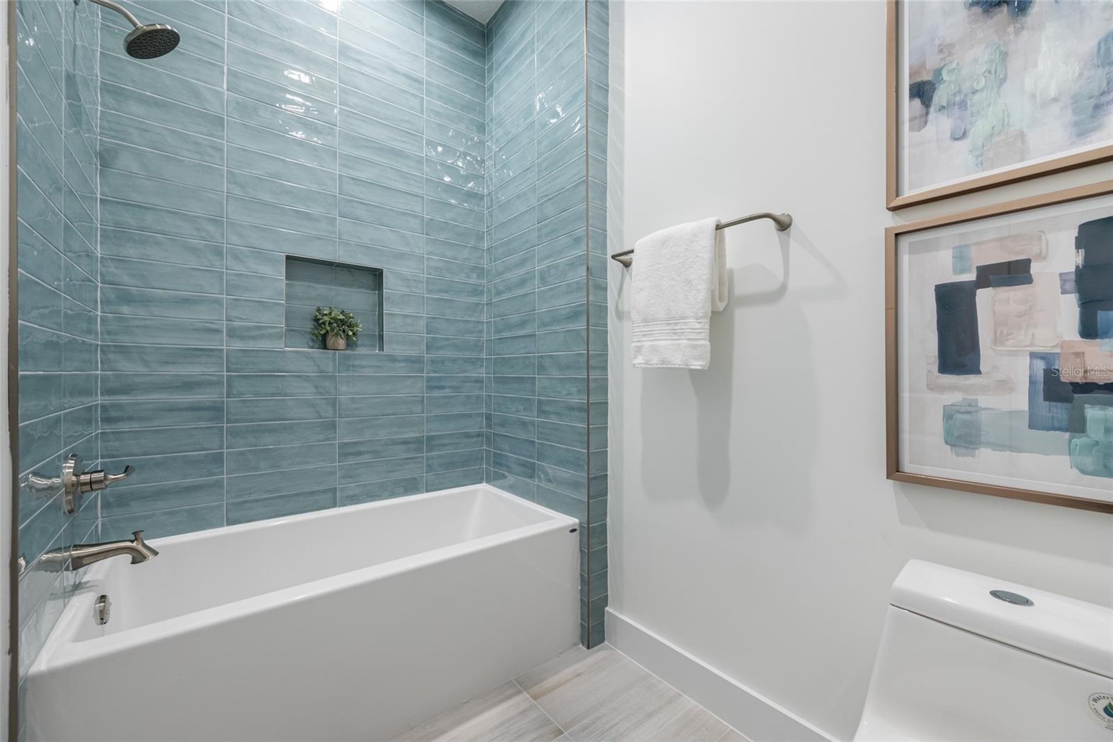 CRYSTAL ISLAND - Residential