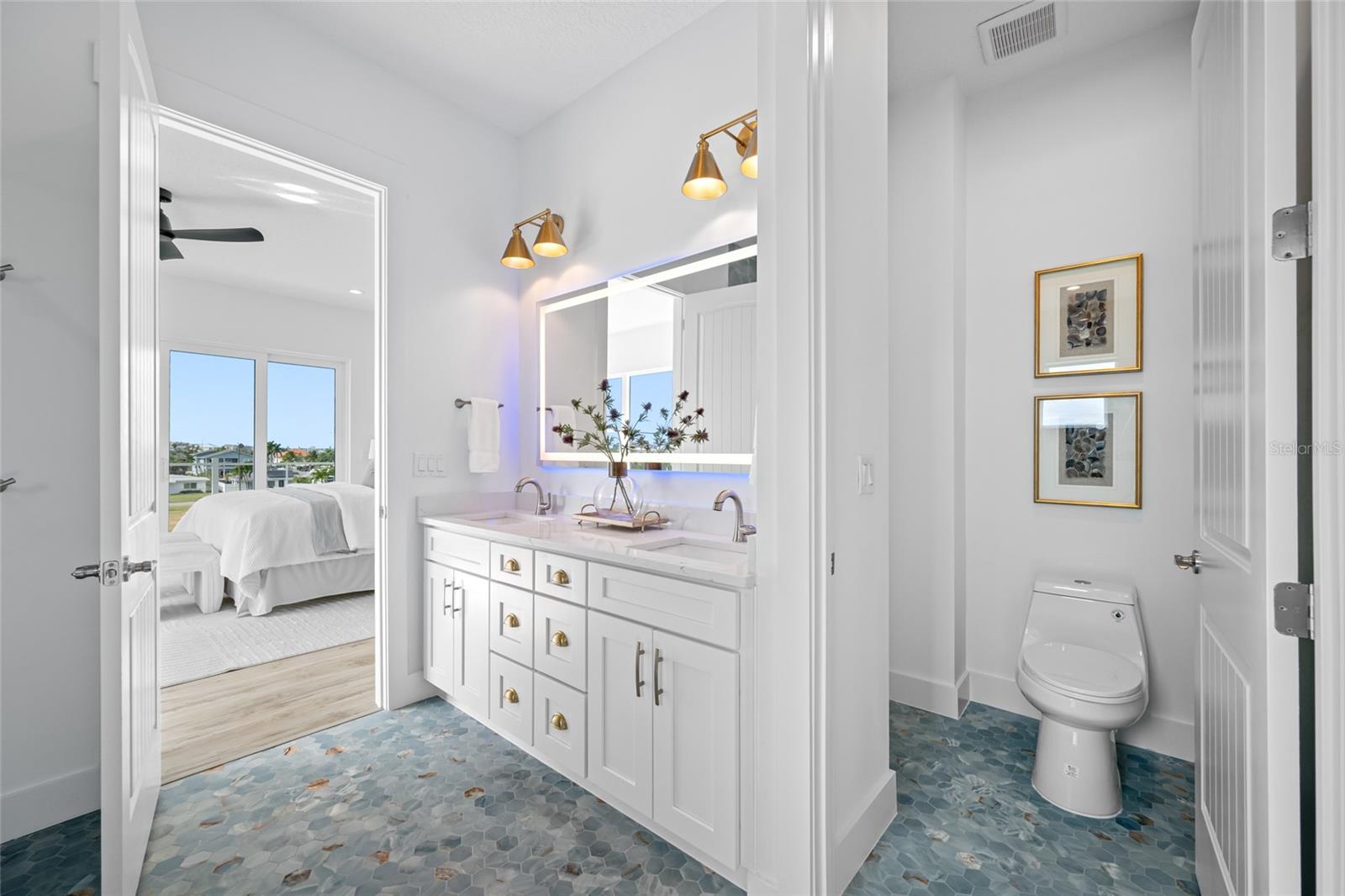 CRYSTAL ISLAND - Residential