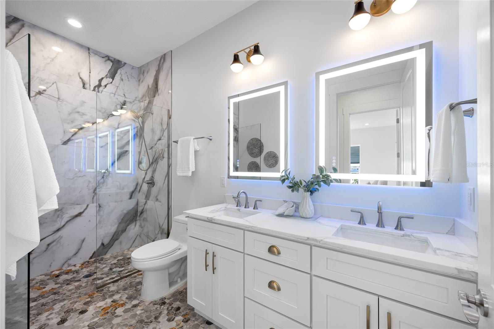 CRYSTAL ISLAND - Residential