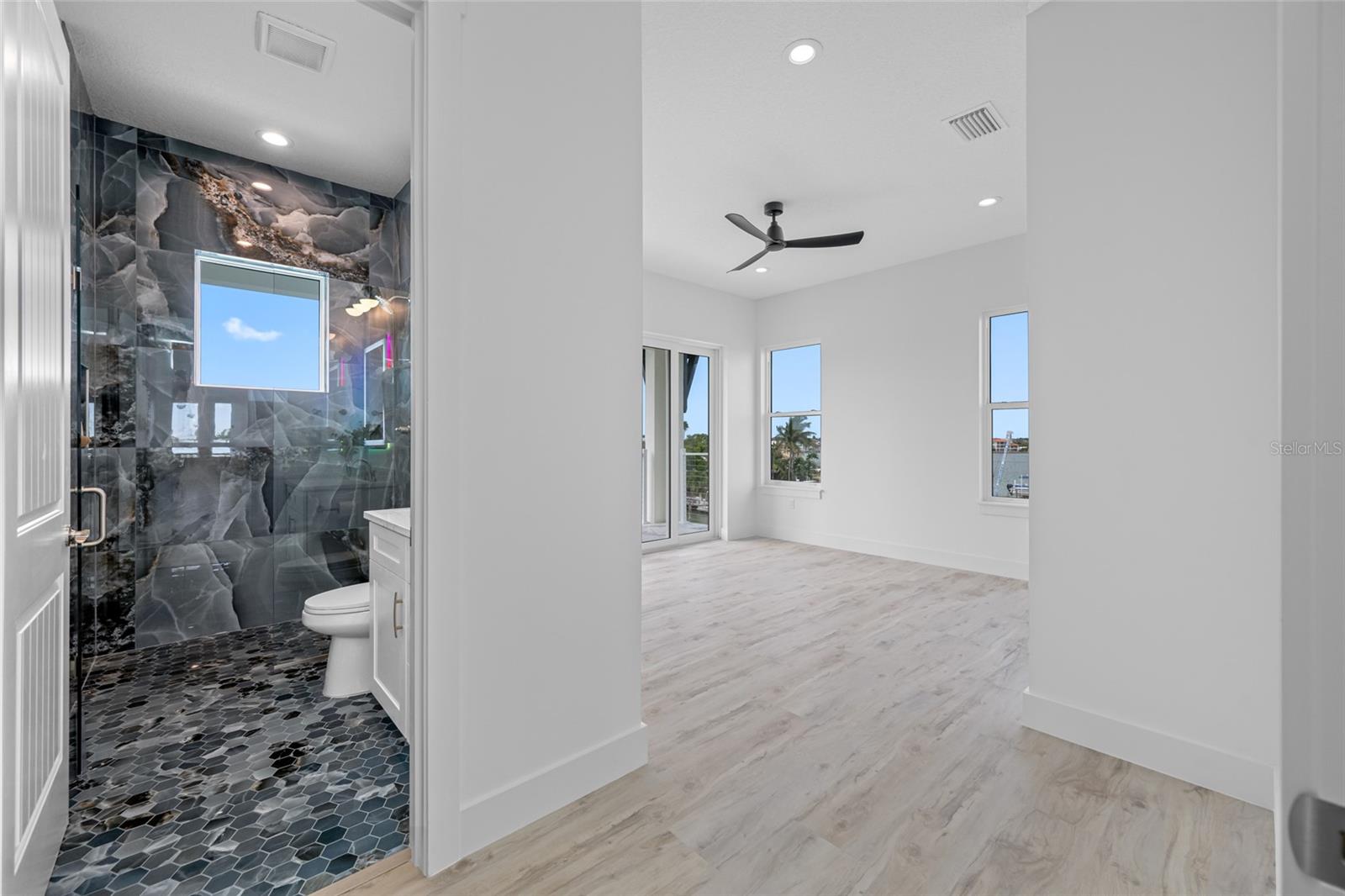 CRYSTAL ISLAND - Residential