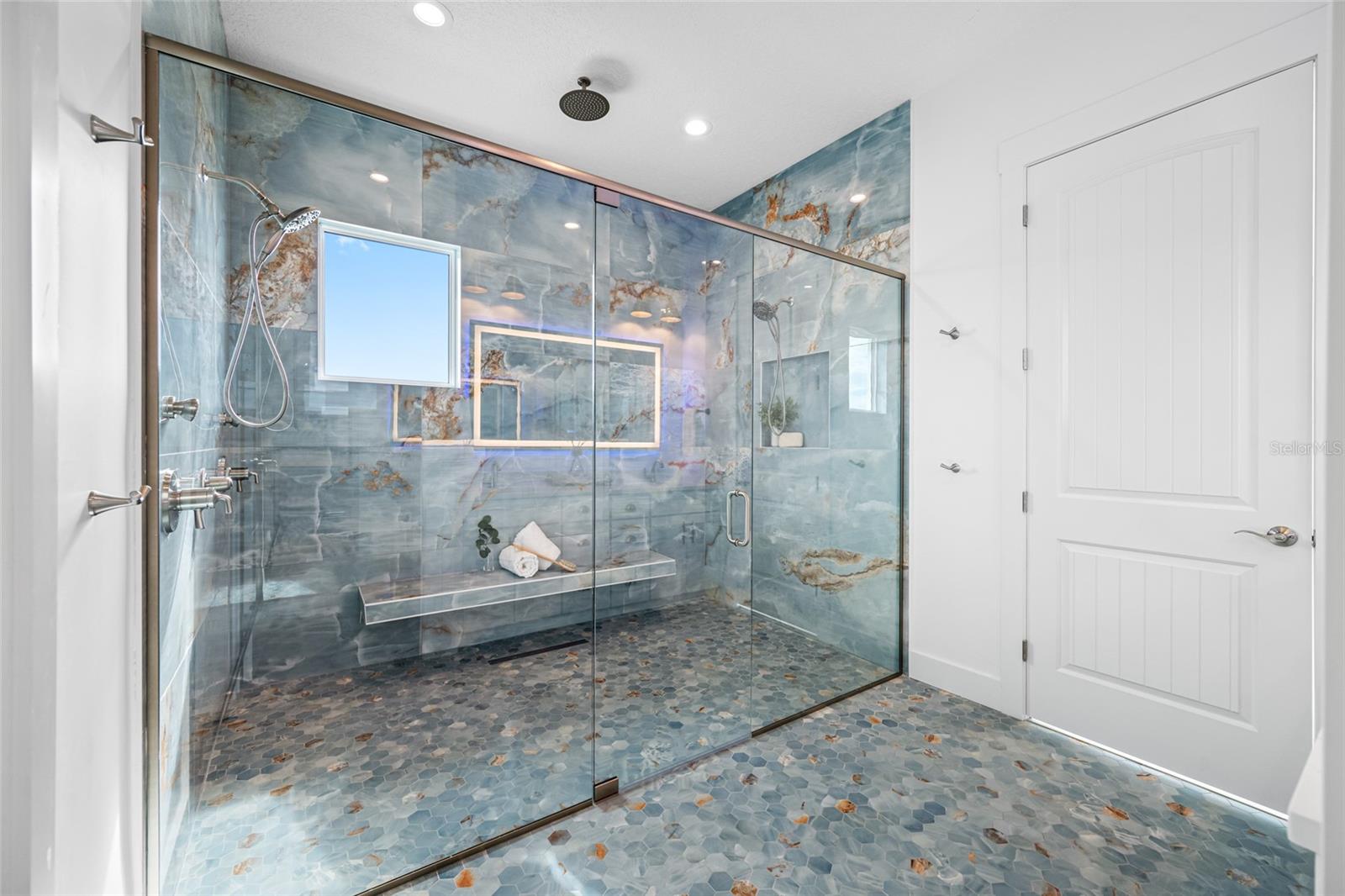 CRYSTAL ISLAND - Residential