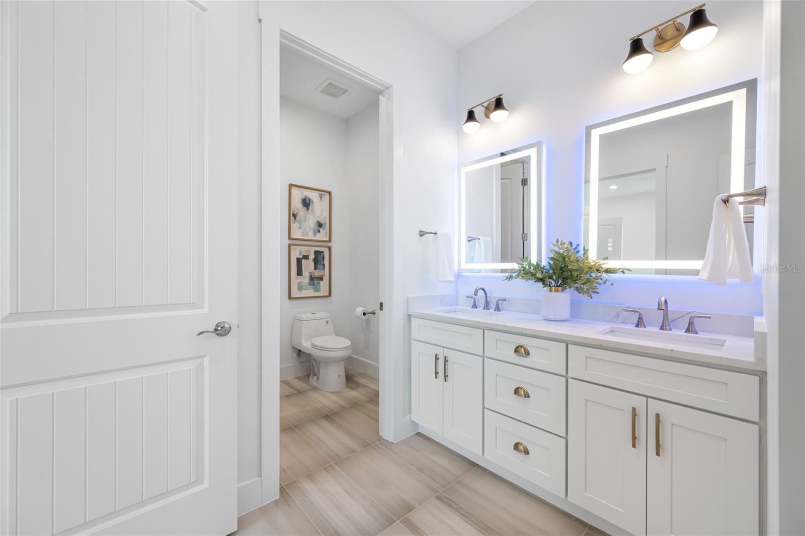 CRYSTAL ISLAND - Residential