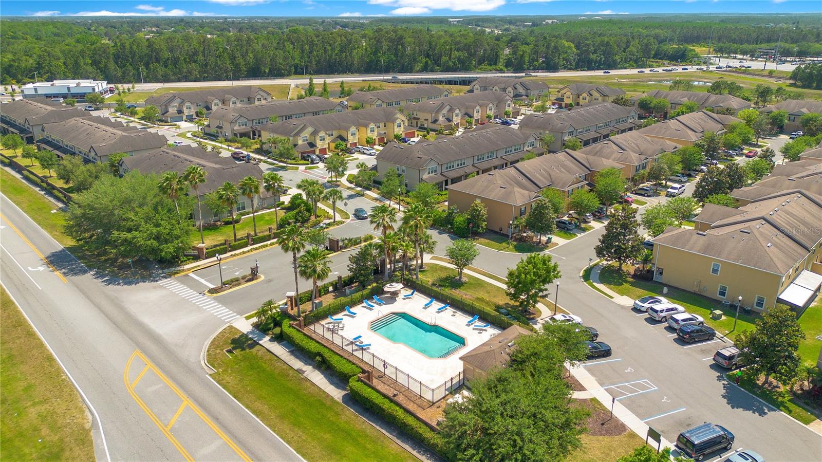 JACKSON PARK CONDOMINIUMS - Residential