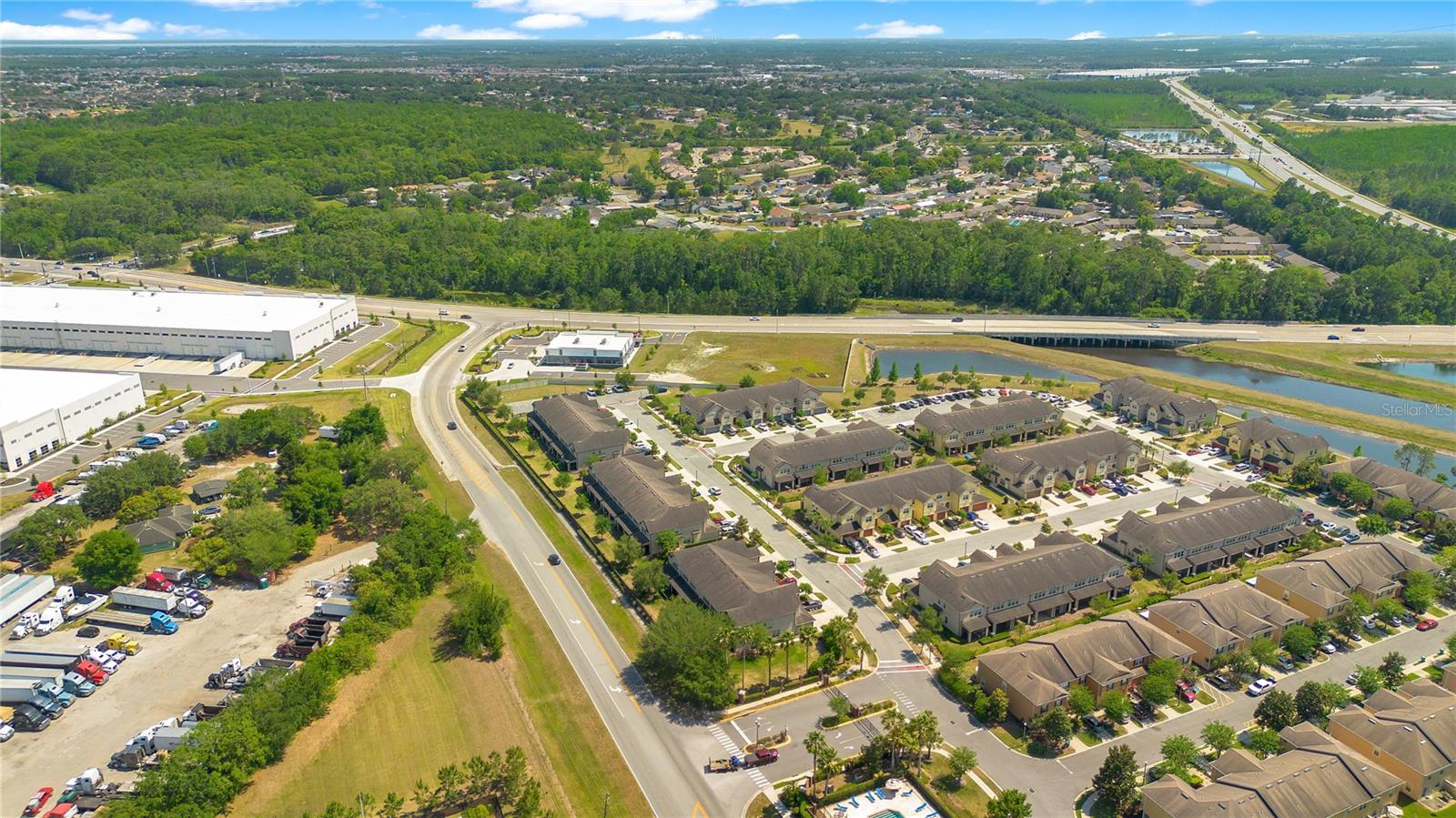 JACKSON PARK CONDOMINIUMS - Residential