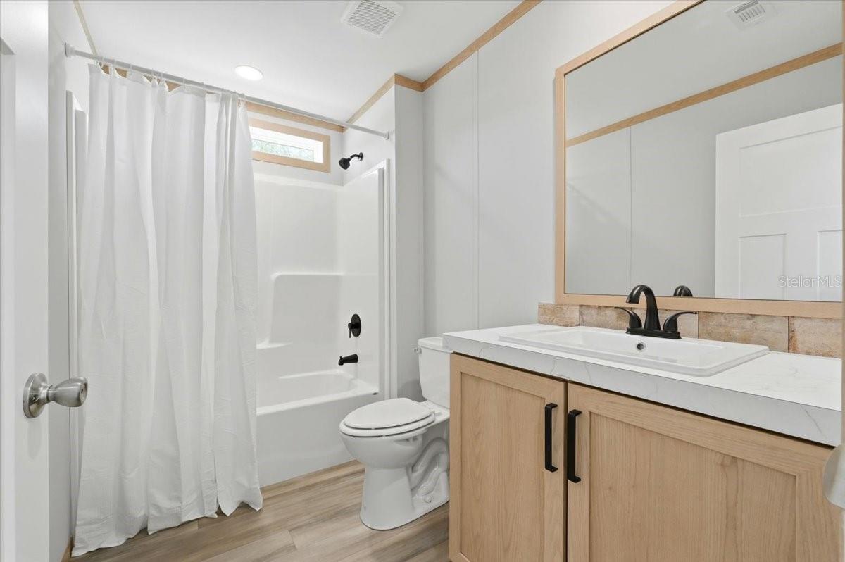 HALF MOON MINI- FARMS - Residential