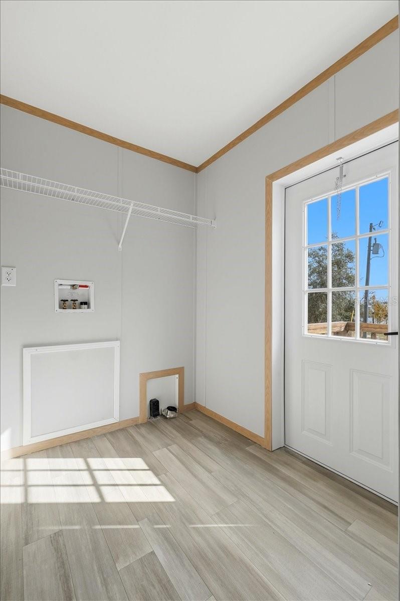 HALF MOON MINI- FARMS - Residential