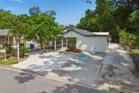 Photo of 2216 12th Avenue W, Bradenton, FL 34205 (MLS # TB8500912)