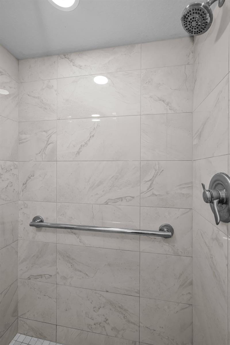 MEDITERRANEAN MANORS - Residential