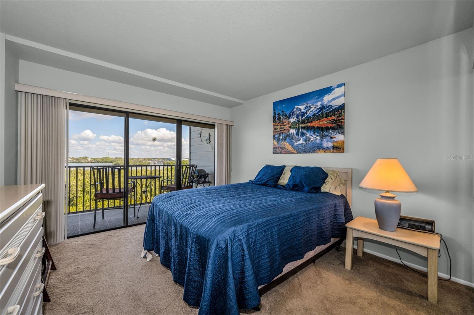 MEDITERRANEAN MANORS - Residential