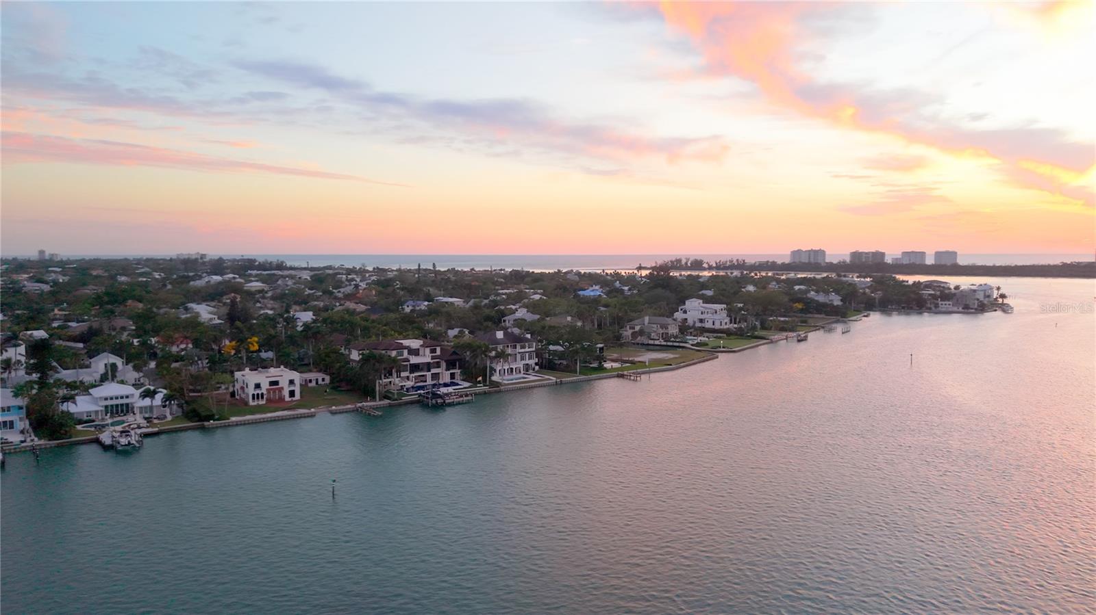 BAY ISLAND - Residential