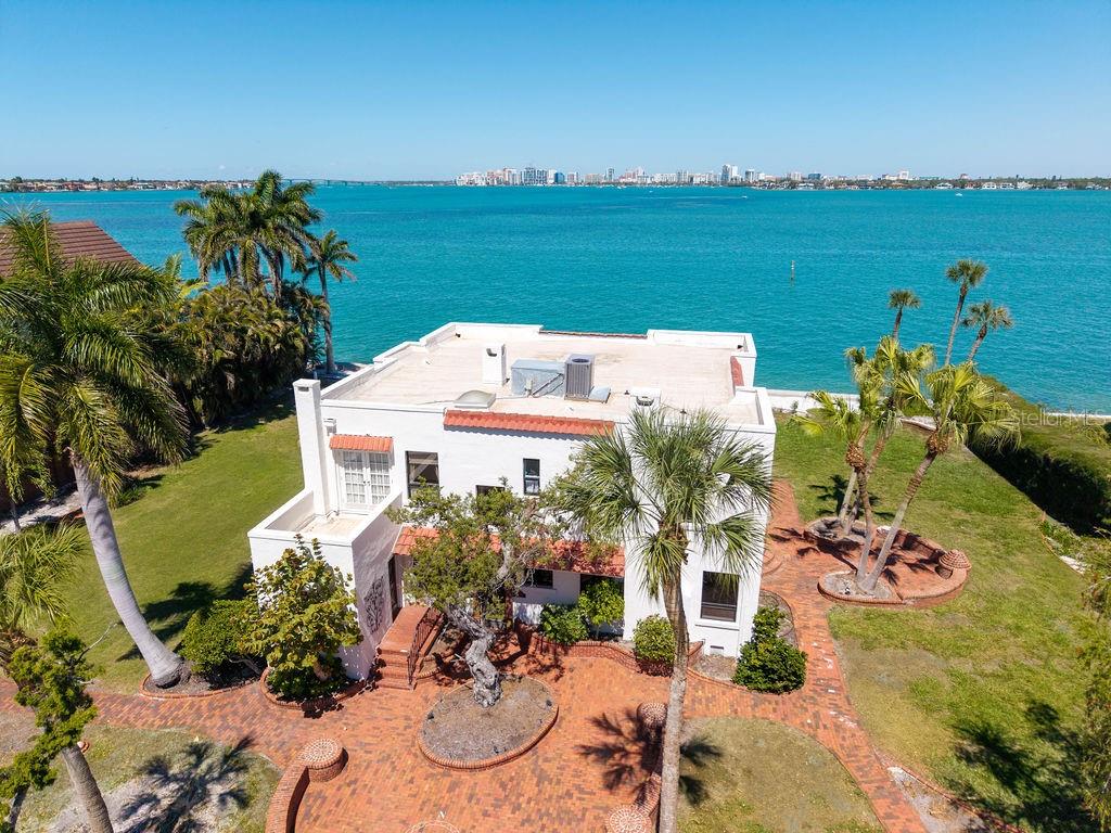 BAY ISLAND - Residential