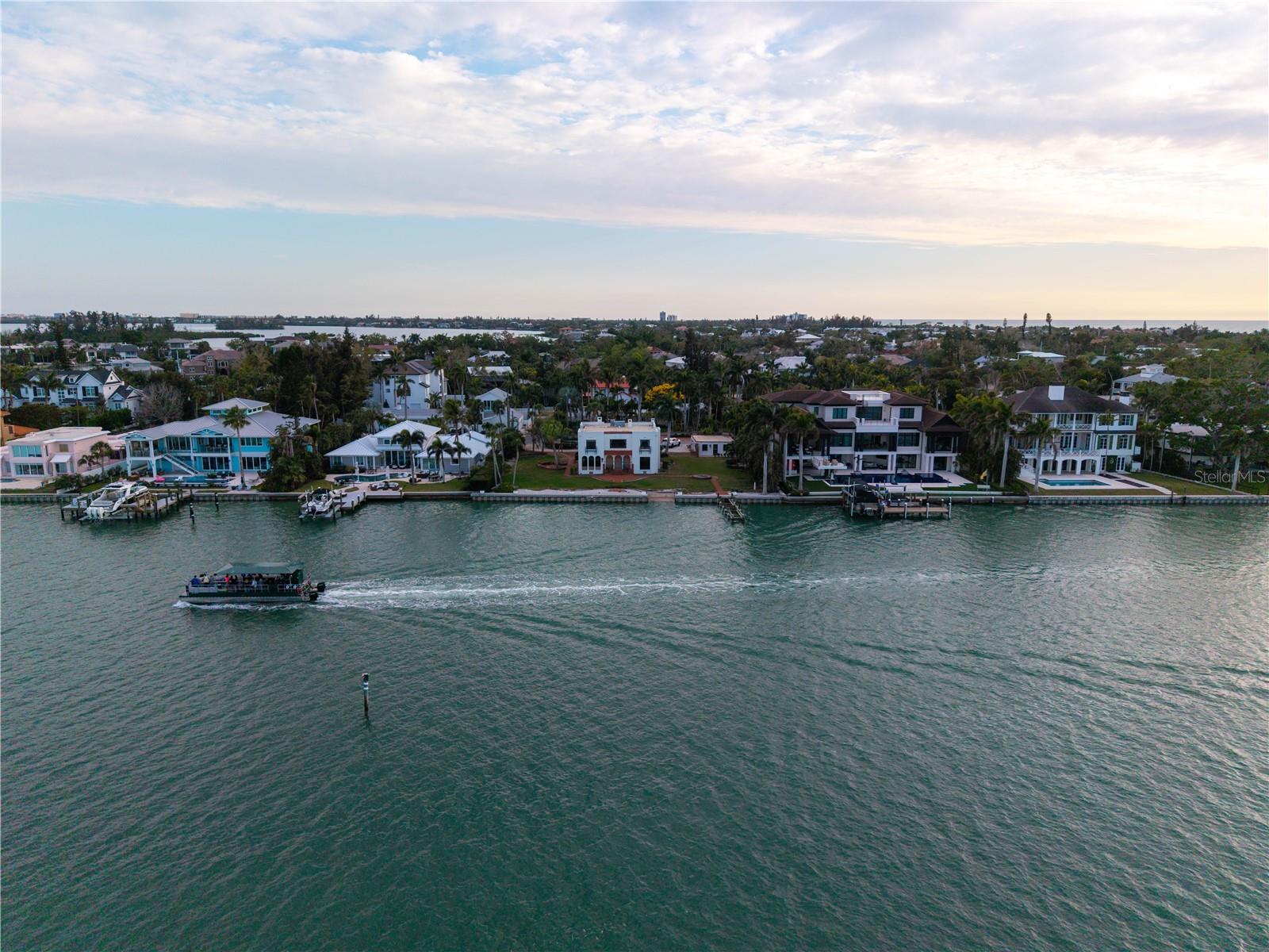 BAY ISLAND - Residential