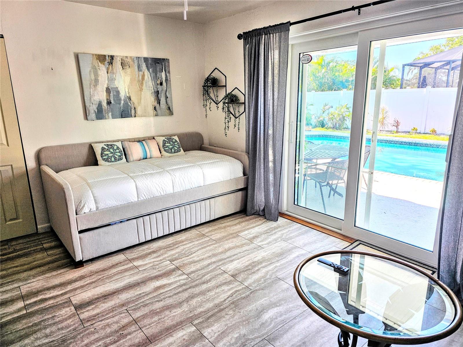 SOUTH GATE - Residential Lease