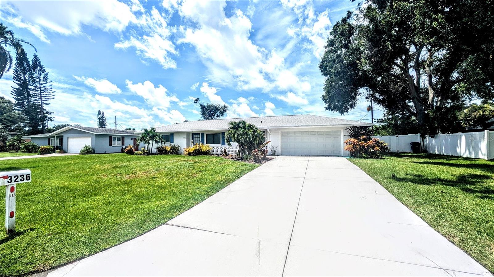 SOUTH GATE - Residential Lease