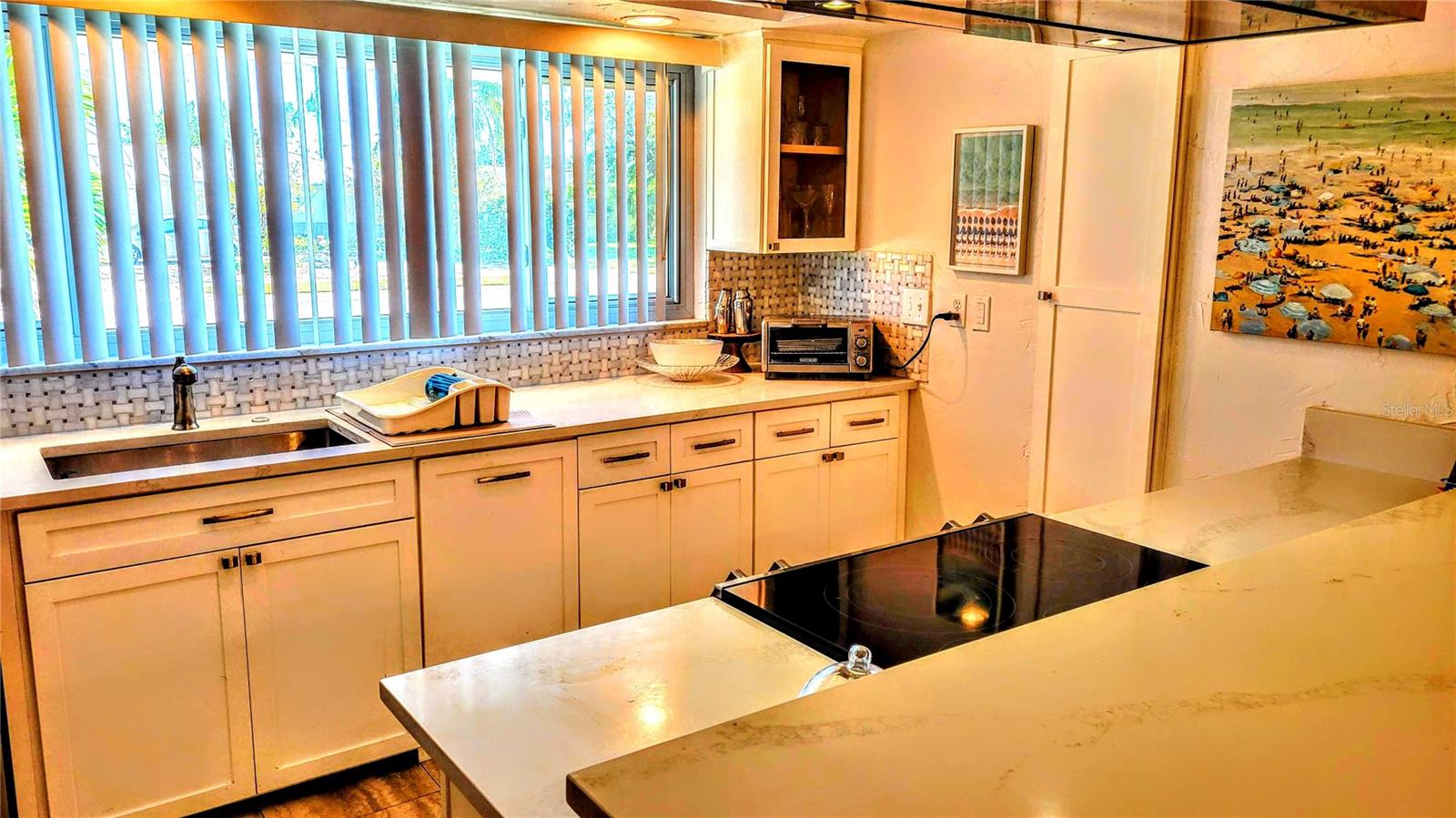 SOUTH GATE - Residential Lease