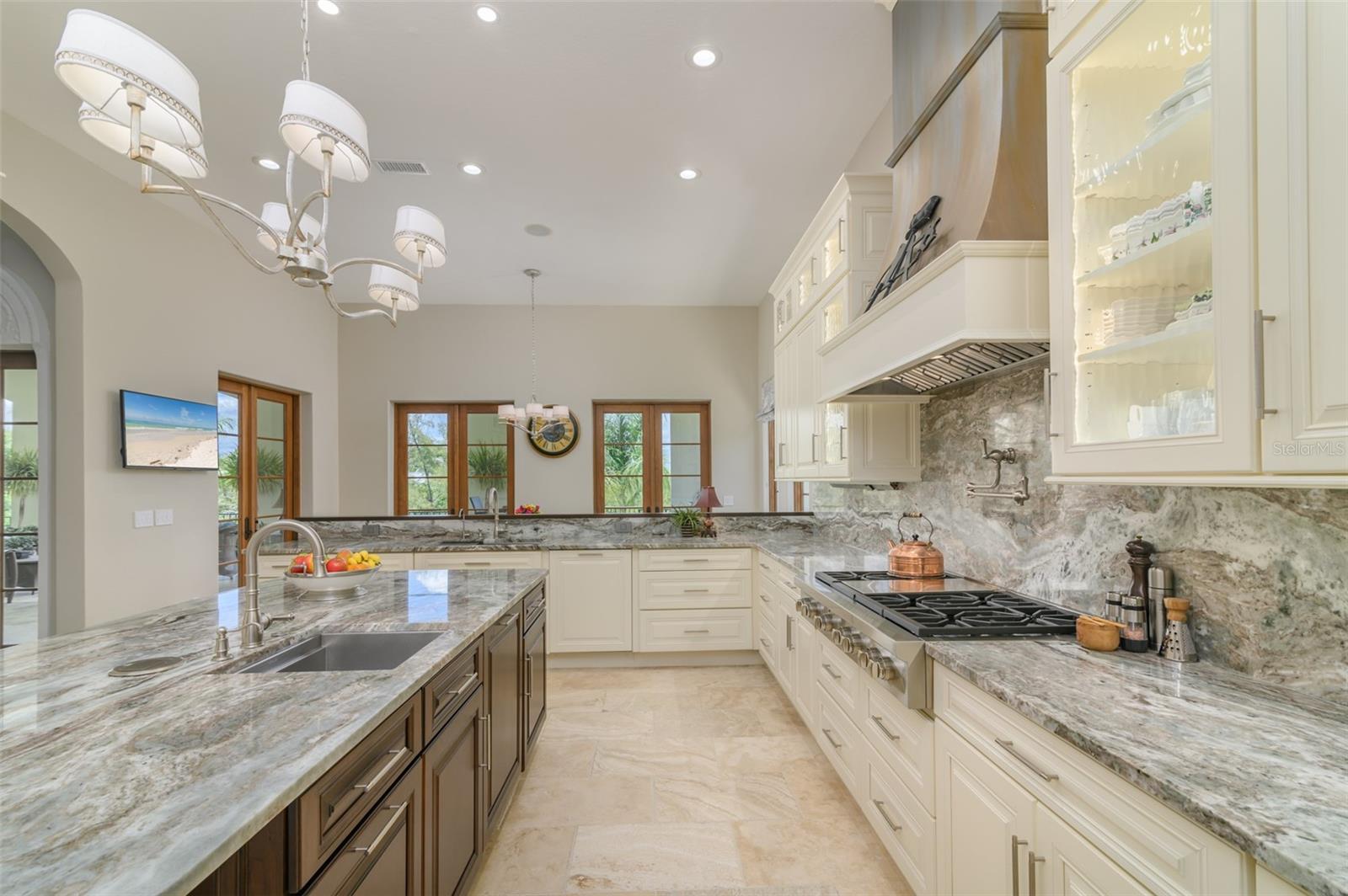 COCOANUT BAYOU - Residential