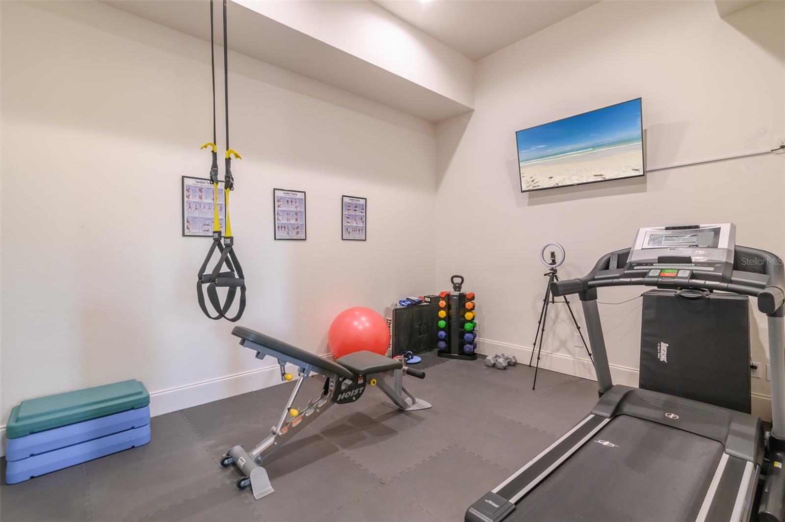 COCOANUT BAYOU - Residential