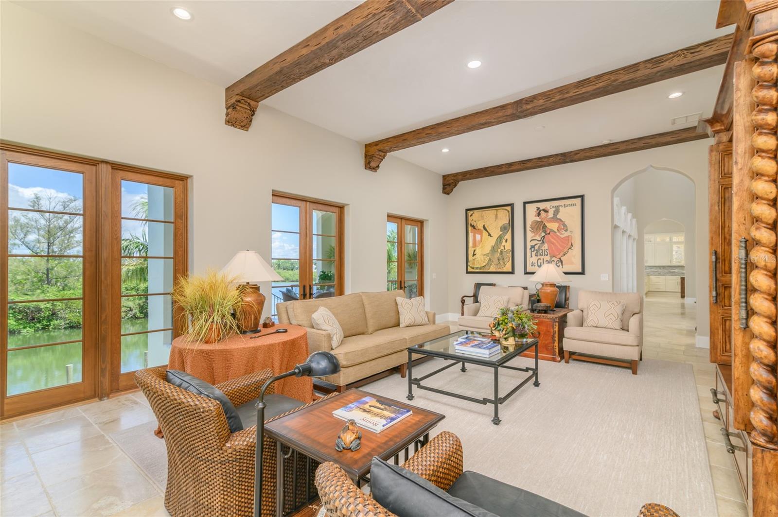 COCOANUT BAYOU - Residential