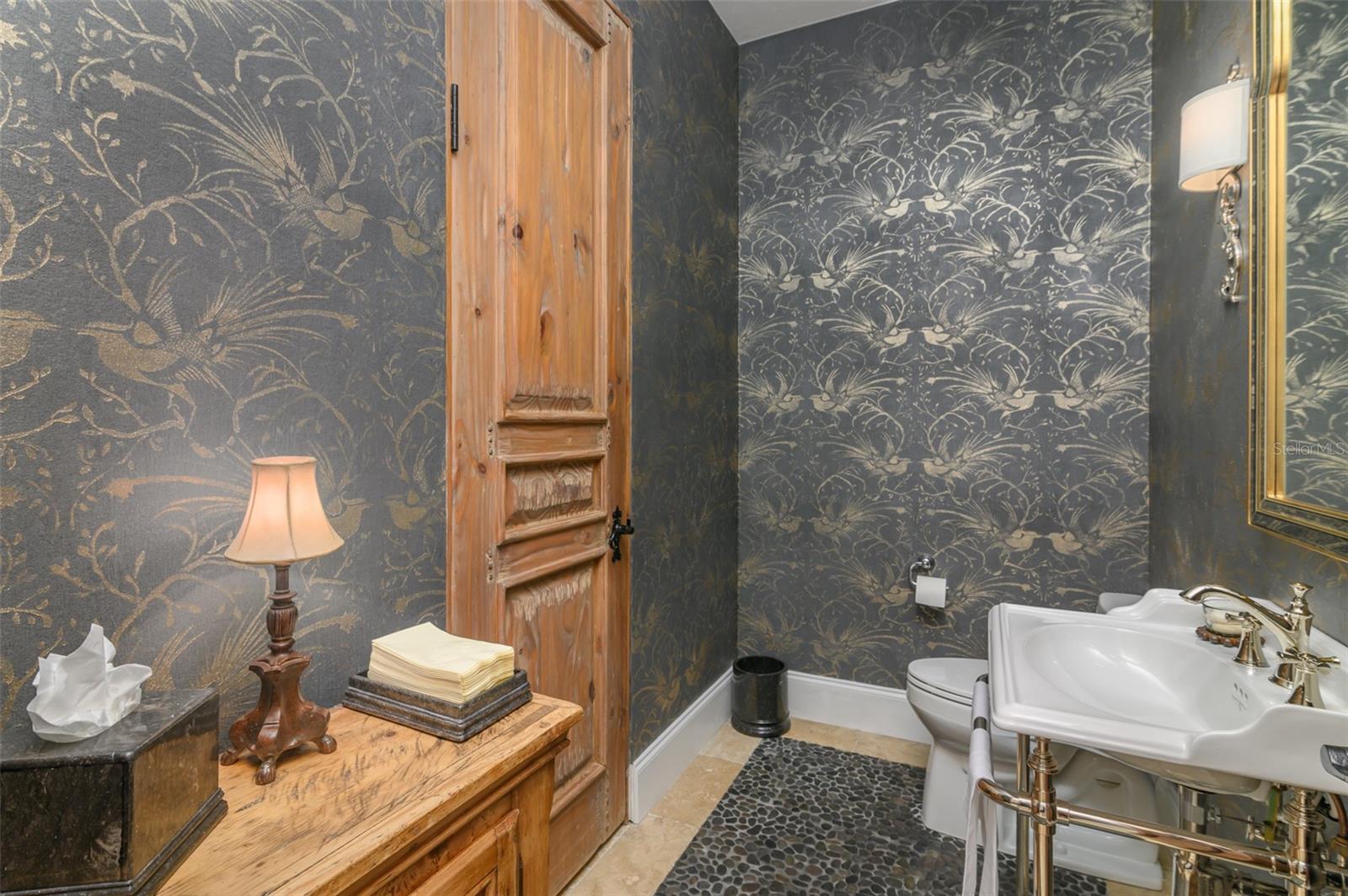 COCOANUT BAYOU - Residential