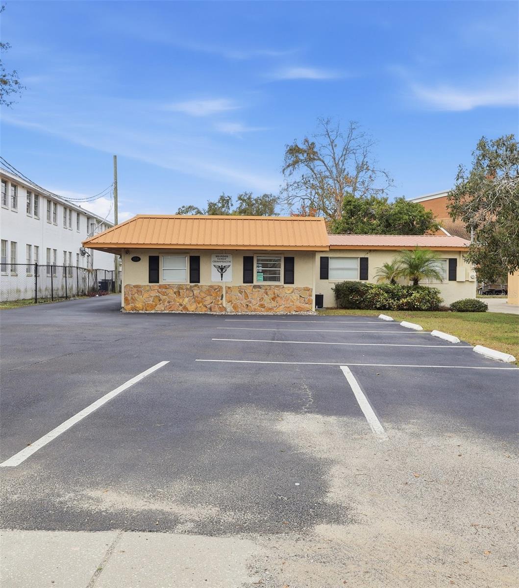 LINSLEY MRS F B ADD TO BRANDO - Commercial Sale