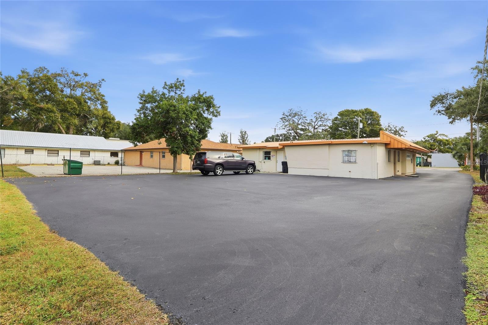 LINSLEY MRS F B ADD TO BRANDO - Commercial Sale