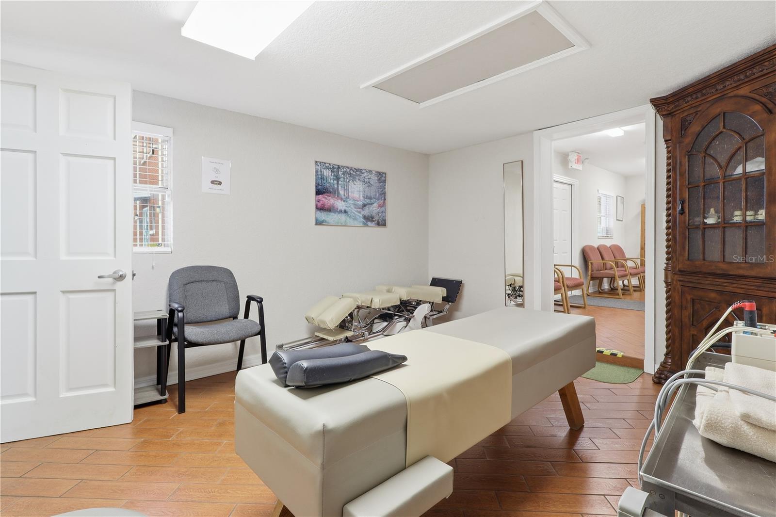 LINSLEY MRS F B ADD TO BRANDO - Commercial Sale