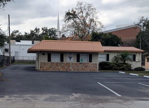 134 N MOON AVENUE BRANDON FL 33510