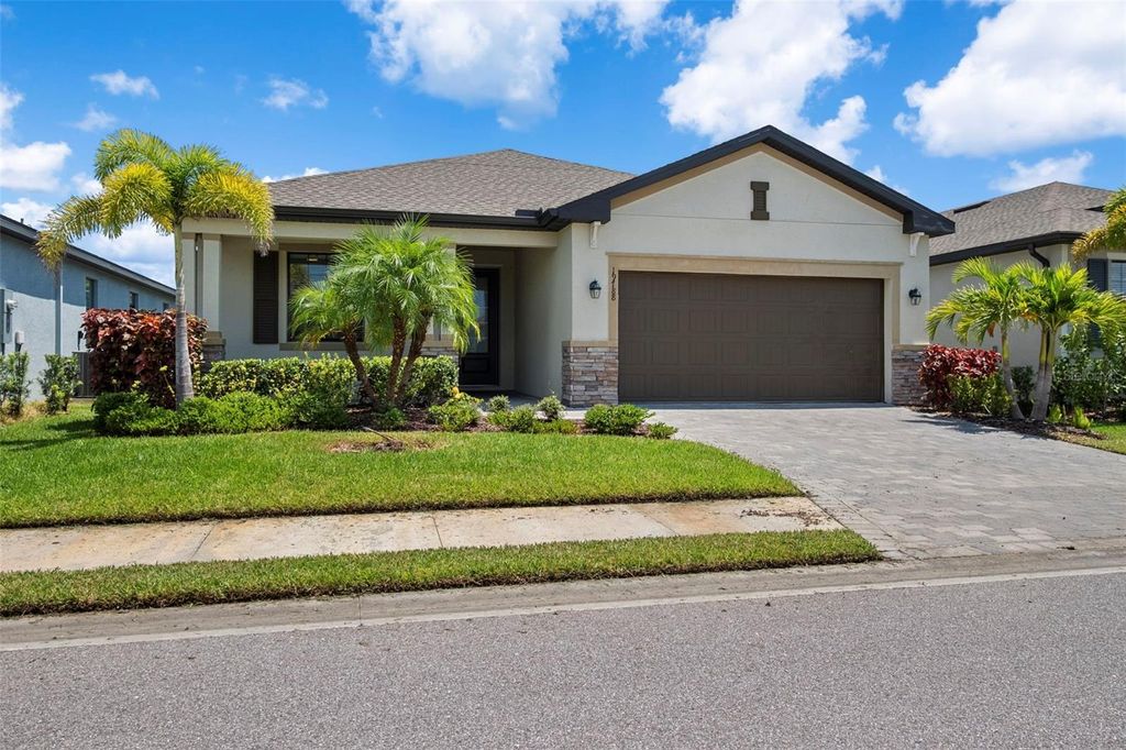 Photo of 19788 Fishhawk Trail, Venice, FL 34293 (MLS # W7877929)