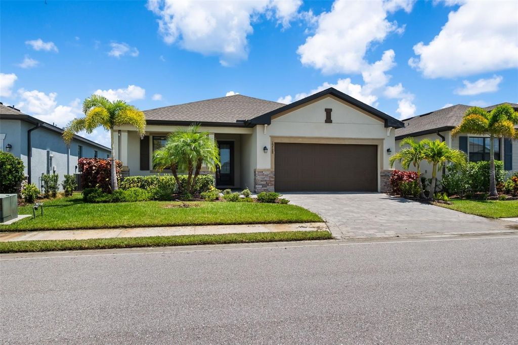 Photo of 19788 Fishhawk Trail, Venice, FL 34293 (MLS # W7877929)