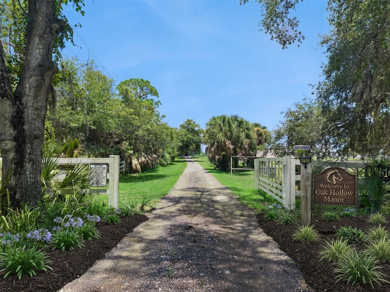 5750 OAK HOLLOW LANE