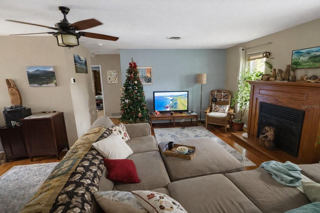 Photo of 321 Roslyn Avenue, New Smyrna Beach, FL 32168 (MLS # NS1087338)