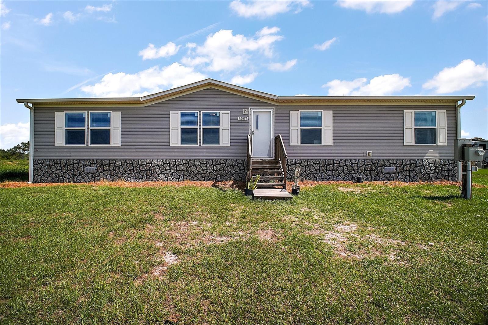 8507 STRAWBERRY FIELDS CT