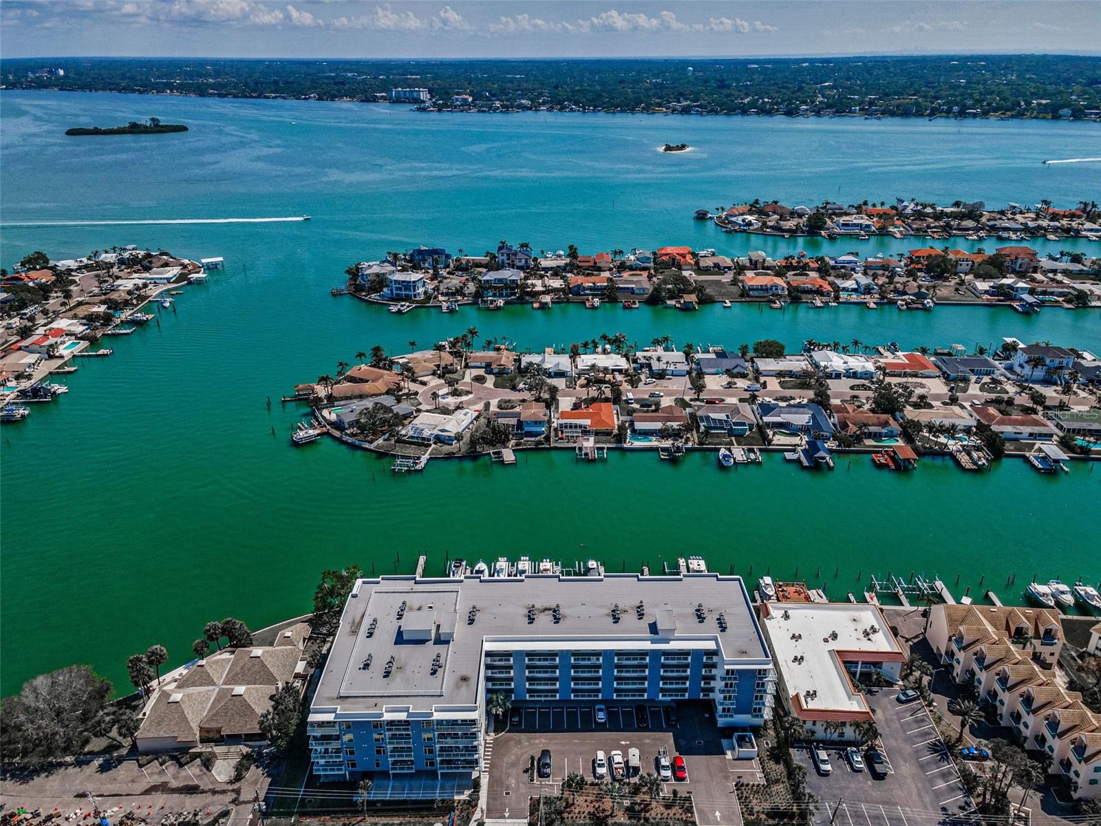 415 ISLAND WAY 511