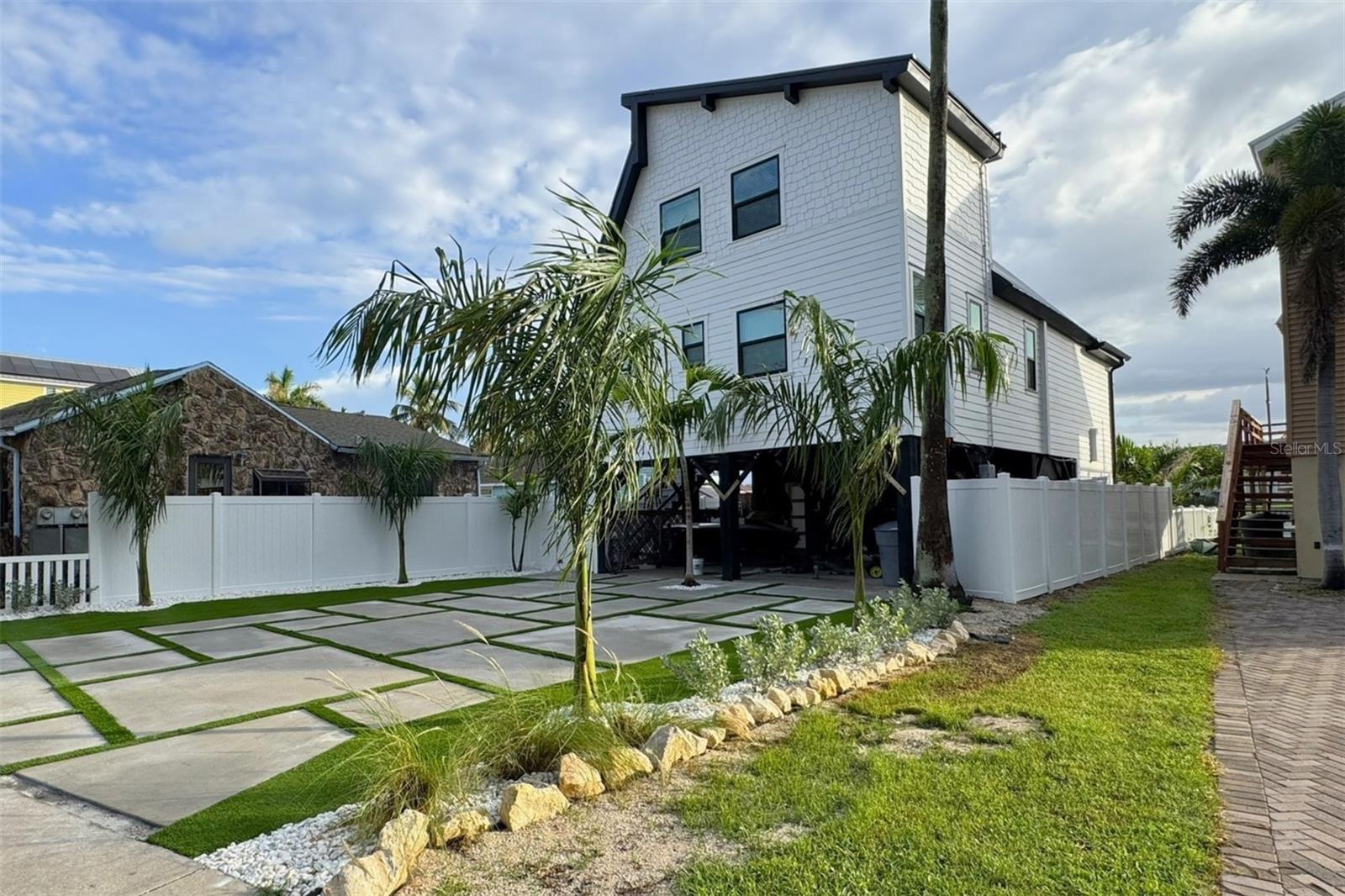 CONEY ISLAND - Residential Lease